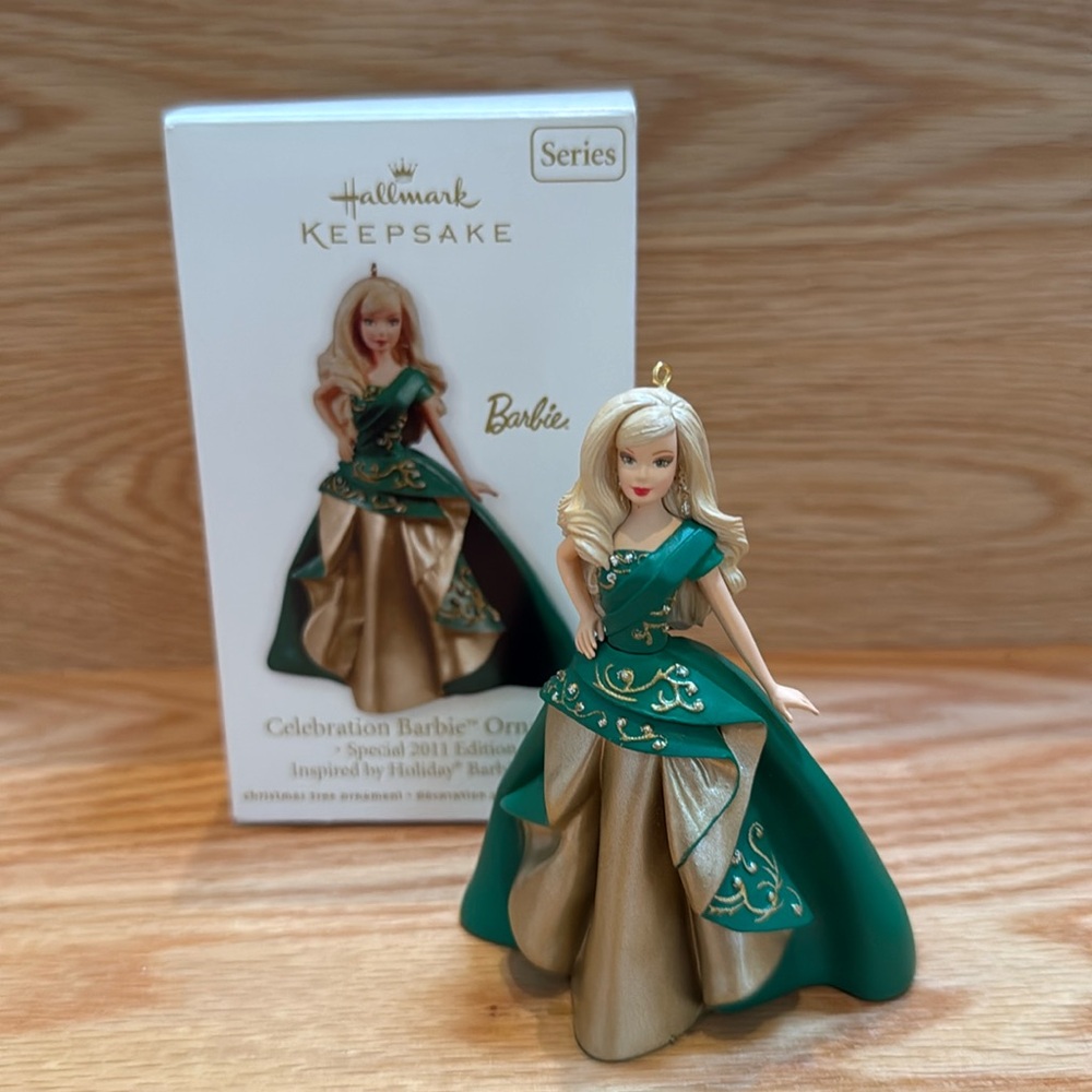 2011 Barbie Ornament